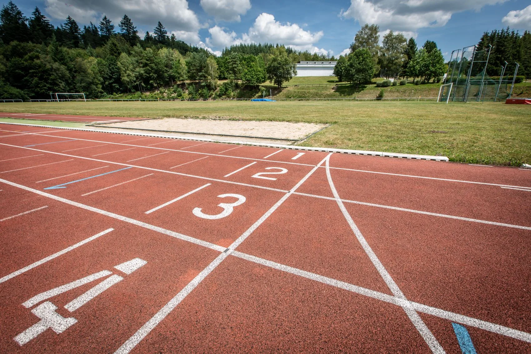 Centre sportif 1000 Sources - Piste d'athlétisme Bugeat